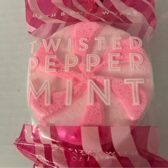 Bath & Body Works Other - Bath & Body Works Twisted Peppermint Bath Fizzy - Pink and White New